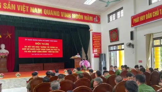 HƯNG YÊN: Công an xã Nam Thái Ninh tham mưu Ủy ban nhân dân xã tổ chức Hội nghị ra mắt 02 mô hình bảo đảm an ninh, trật tự