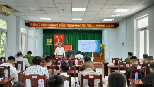 KHÁNH HOÀ: Công an xã Ninh Sơn phối hợp tổ chức tuyên truyền phổ biến, giáo dục pháp luật cho người chấp hành xong án phạt tù năm 2026