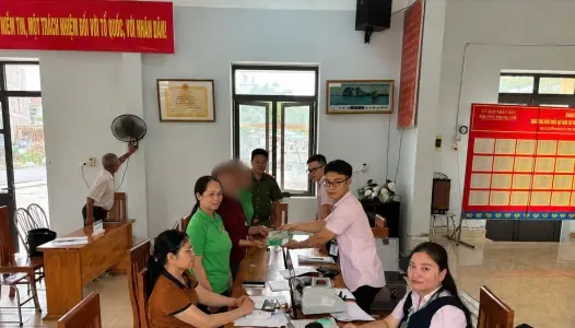 QUẢNG NINH: Công an phường Phong Cốc đồng hành hỗ trợ người được đặc xá vay vốn, mở lối tái hòa nhập cộng đồng