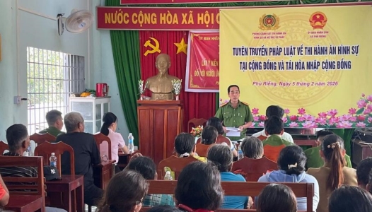 ĐỒNG NAI: Phòng Cảnh sát Thi hành án hình sự và hỗ trợ tư pháp tuyên truyền pháp luật tại Phú Riềng