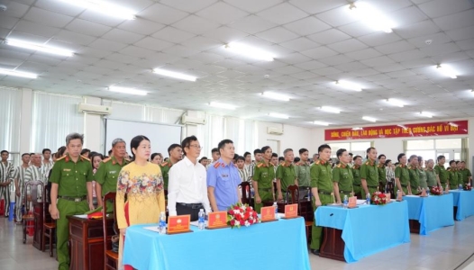ĐỒNG NAI: 117 phạm nhân Trại tạm giam số 1 được trao Quyết định đặc xá của Chủ tịch nước