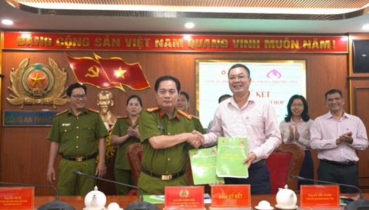 CÀ MAU: Công an tỉnh Cà Mau ký kết Chương trình phối hợp hỗ trợ người hoàn lương tiếp cận vốn tín dụng chính sách