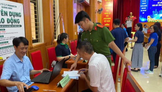 QUẢNG NINH: Công an đặc khu Vân Đồn hỗ trợ người chấp hành xong án phạt tù tìm kiếm việc làm, tái hòa nhập cộng đồng
