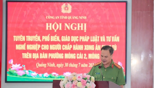 QUẢNG NINH: Ban Phụ nữ và Ban Thanh niên Công an tỉnh tuyên truyền pháp luật, tư vấn nghề nghiệp cho người chấp hành xong án phạt tù