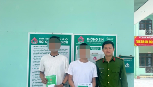 ĐÀ NẴNG: Hỗ trợ 2 công dân chấp hành xong án phạt tù được vay vốn ưu đãi