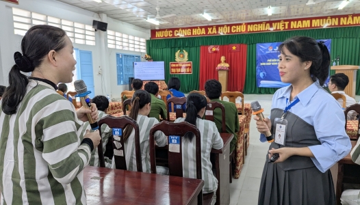 AN GIANG: Phổ biến và tư vấn pháp luật cho phạm nhân đang chấp hành án