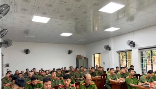 NGHỆ AN: Công an xã Tân Phú ra mắt mô hình “Khéo trong công tác vận động các tầng lớp nhân dân tham gia quản lý, giáo dục, giúp đỡ người tái hoà nhập cộng đồng”